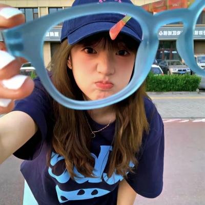 比基尼怪女